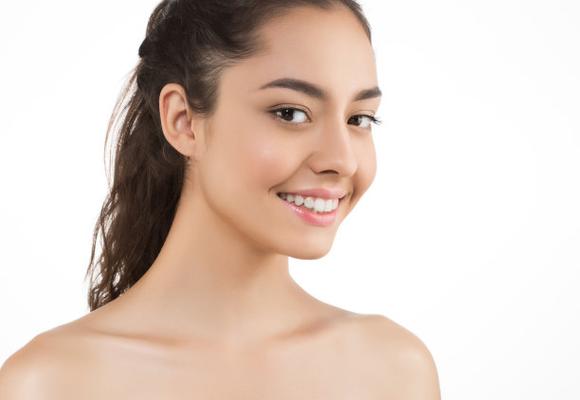 别让“节后垮脸”出卖你的放纵！艳存晓年轻胶原水光套组紧急回春