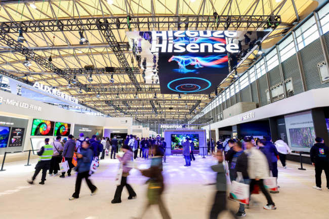 AWE前沿，新国标重塑智能家电，海信AI家电三大智能体落地智慧场景定义主动智能