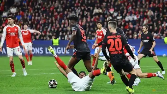 英超球队欧冠一胜难求？来《足球梦剧场》自己赢！