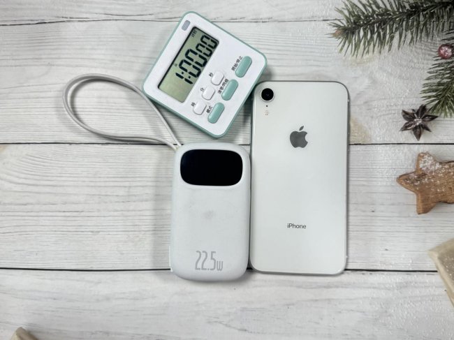 2026年充电宝哪个牌子好？市面上最火爆三大充电宝西圣、倍思、小米充电宝测评对比，拒绝云评测！