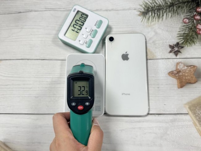 2026年充电宝哪个牌子好？市面上最火爆三大充电宝西圣、倍思、小米充电宝测评对比，拒绝云评测！