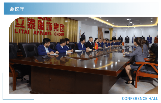 三十载深耕让校服成为行走的校园文化符号