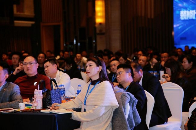 湖南壹亿豪宅联合闪房网举办行业峰会 共探存量市场破局之道