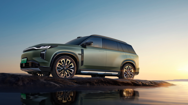 油价大涨，对比纯燃油车，插混SUV传祺向往S7就像个理财搭子