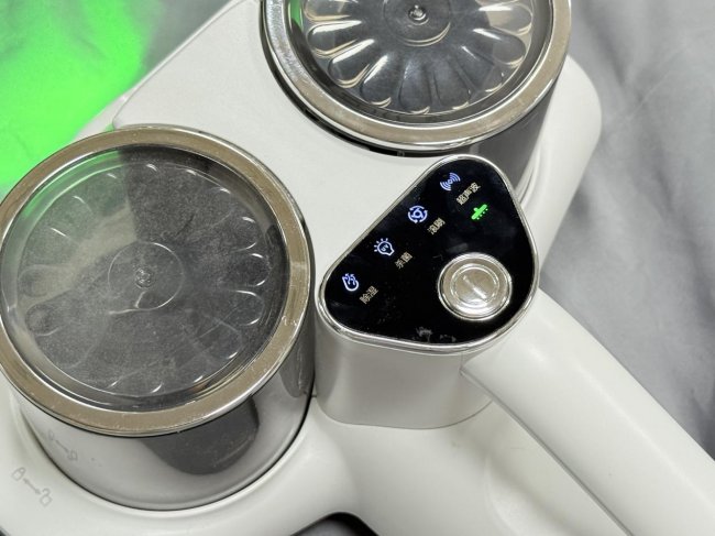 无线除螨仪和有线除螨仪哪个好用？床上的除螨仪器有没有用？希亦、松下等十大综合性能突出的品牌实测，看看谁有真本事