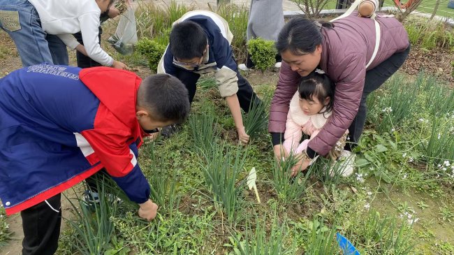 “智趣相伴 科普同行”——师大社区解锁幸福新体验
