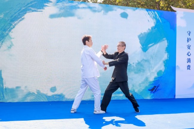 中国人寿3·15在行动 把消保知识送到百姓身边