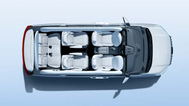 销售忙到没空吃饭？2026款M8 HEV火到离谱，传祺门店被&ldquo;全家出动&rdquo;的看车团挤满