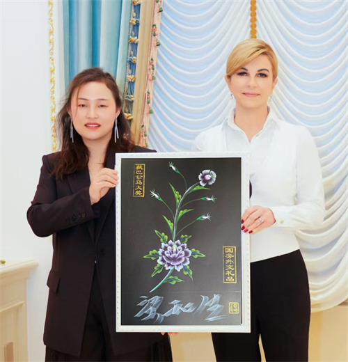 ����Ů��ͳ��������������ĵ����