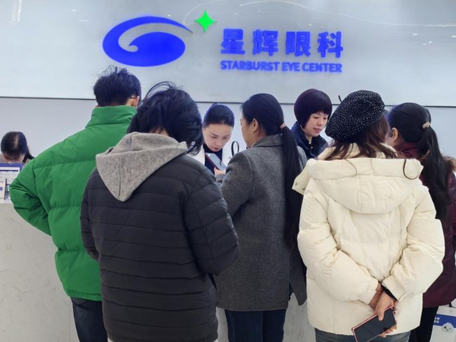 重庆做全飞秒,为什么汪辉教授是军警考生的首选?2026重庆TOP5专家深度测评