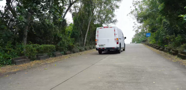 山城巷陌，坡道坦途：福田卡文乐福在川渝地区的“生意经”