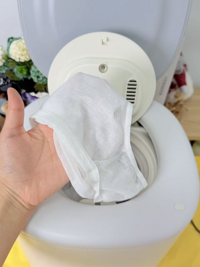 迷你洗衣机买全自动还是半自动?小吉/希亦/美的十款热门迷你洗衣机推荐分享！另附五大选购攻略！