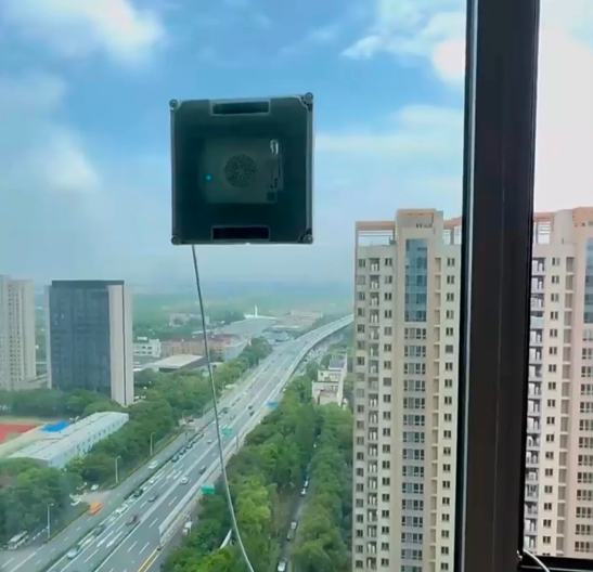 自动擦窗机器人哪个牌子好？高层擦窗别交智商税！2026年10款擦窗机器人避坑指南+真实排行