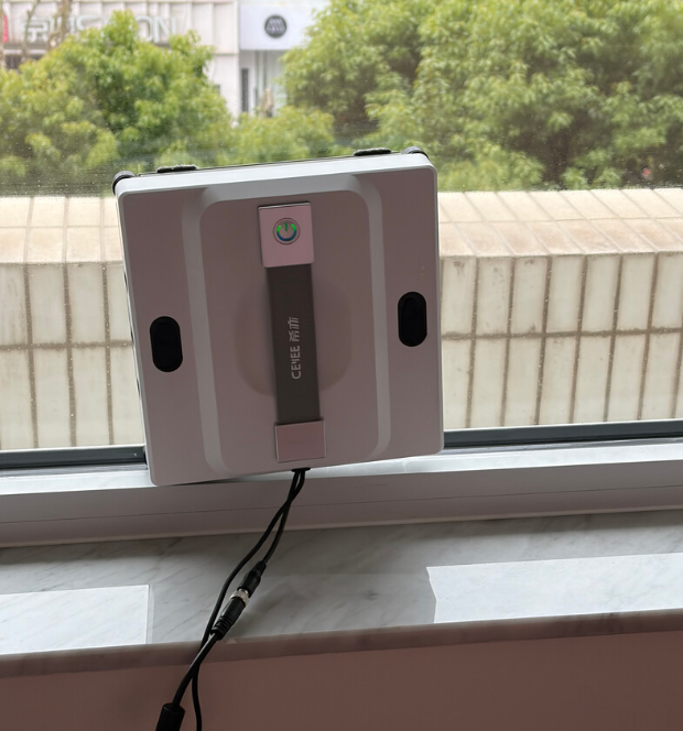 2026年擦窗机器人排名前十的产品有哪些？高层擦窗怕摔怕累？年度擦窗机器人排名，这10款真能解放双手！