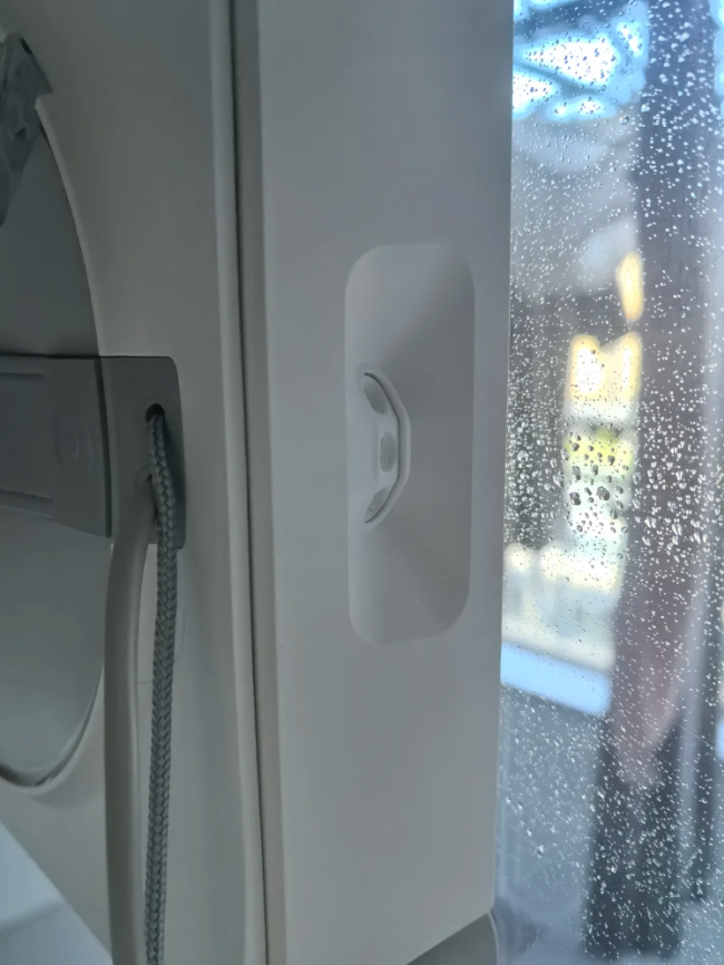 2026年擦窗机器人哪个牌子好？前十名最好用排行榜~买前避坑不迷茫！