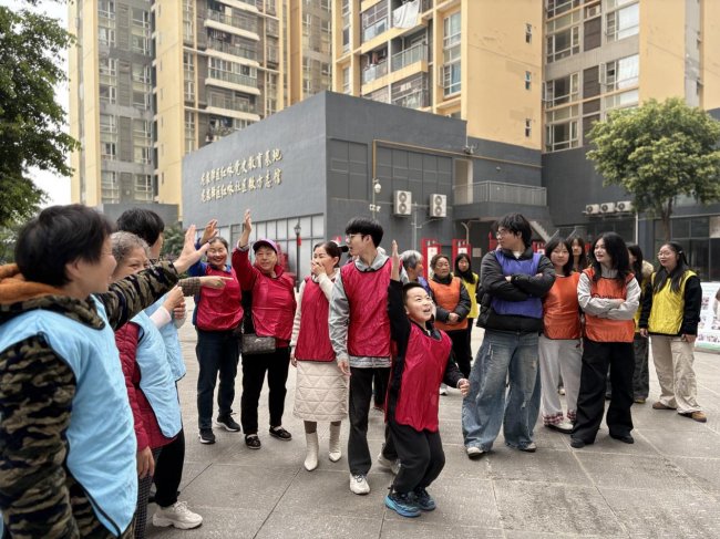 ��ů�˾ӣ����ֺ�ӽ����Ժ�乲��  ��ͬ��ͬ�С�΢��ɾ桱��Ŀ�Ž�����Ŀ�����ܽ��