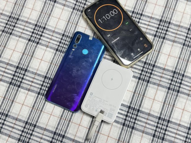 充电宝哪个牌子好？西圣、小米、华为三款耐用质量好充电宝多维度实测对比