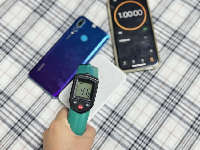 充电宝哪个牌子好？西圣、小米、华为三款耐用质量好充电宝多维度实测对比