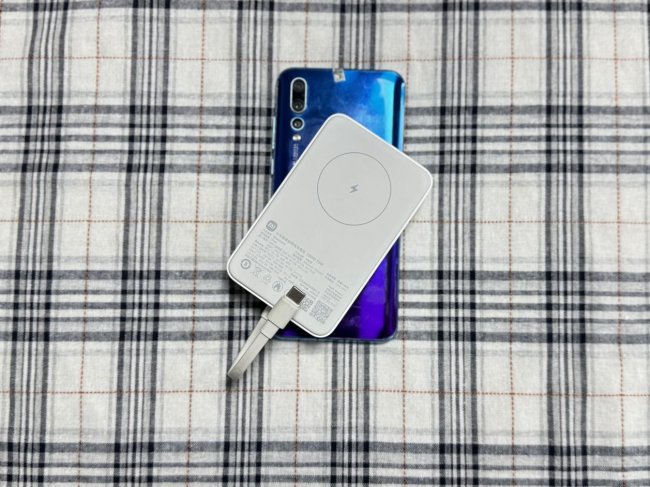 充电宝哪个牌子好？西圣、小米、华为三款耐用质量好充电宝多维度实测对比