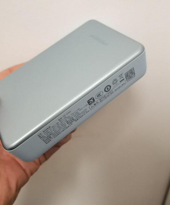 充电宝哪个品牌比较好一点？质量好安全性高充电宝十大排名，详细测评来袭