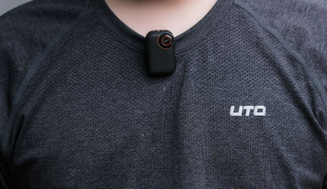 无线麦克风怎么选更合适?十款户外收音麦克风实测清晰又稳定