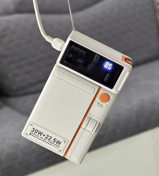哪个品牌充电宝质量好充电快？精选10款好用的快充充电宝推荐，充电速度惊人