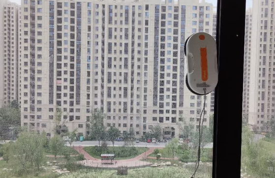 擦窗机器人实用吗？我劝你别乱买，现身说法实测10款囗碑最好的擦窗机器人，听听我的客观感受