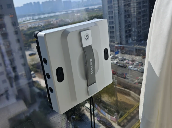 擦窗机器人真的好用吗？擦窗机器人十大排名深度横测对比，用真实体验说话