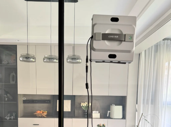 擦窗机器人值得买吗?过来人建议值得买的10款囗碑最好的擦窗机器人汇总,选对不交智商税