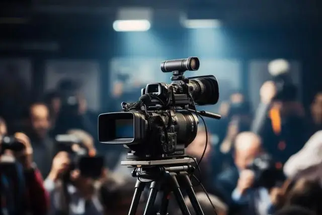 领夹式麦克风怎么选更合适?十款专业直播收音麦克风实用好物推荐