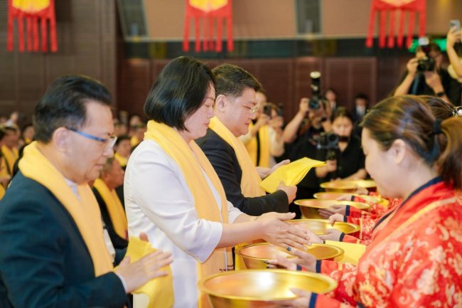 丙午年粤港澳大湾区(香港)恭拜轩辕黄帝大典暨十周年盛典在香港圆满礼成 丙午年粤港澳大湾区(香港)恭拜轩辕黄帝大典暨十周年盛典在香港圆满礼成