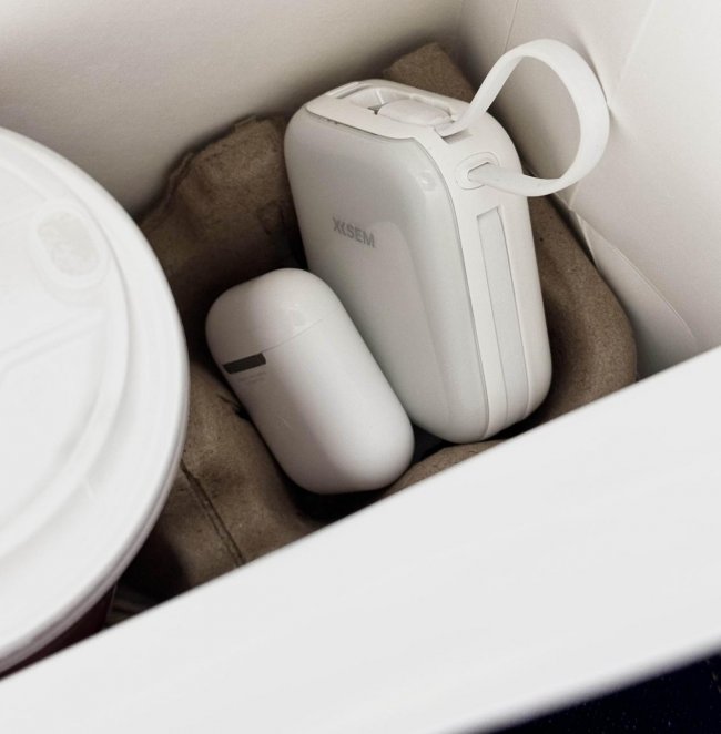 2万毫安和1万毫安充电宝哪个好？耐用充电快充电宝推荐，续航久充电快