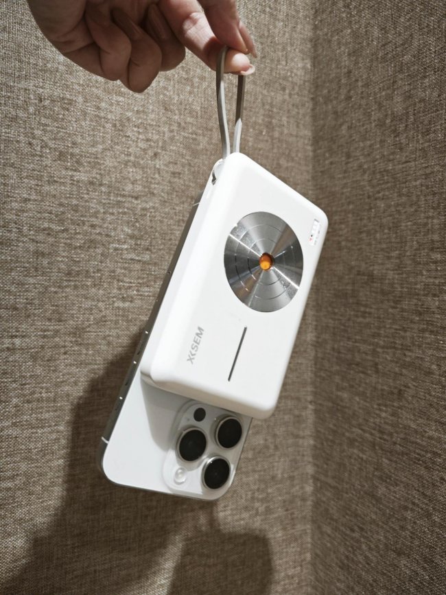 2万毫安和1万毫安充电宝哪个好？耐用充电快充电宝推荐，续航久充电快