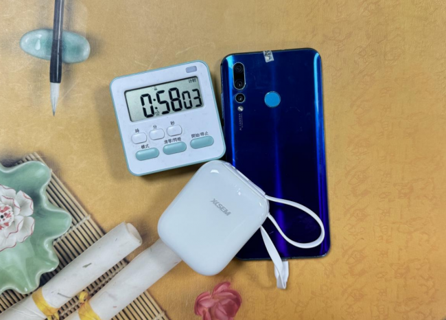 华为充电宝好用吗？传应南孚、西圣、华为充电宝哪款好？详细测评分析对比