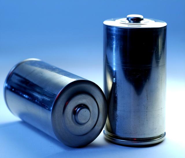 哪款充电宝好用又轻便？全维度测评十款好用便携充电宝，看完包懂！