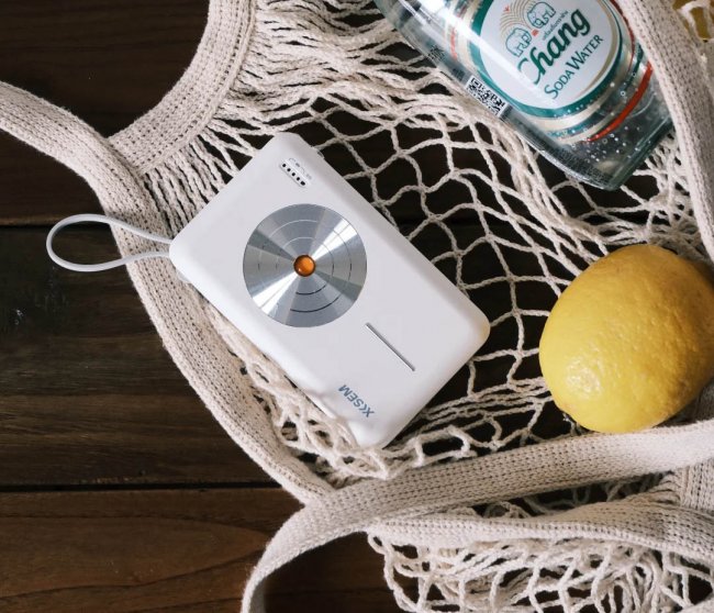 哪款充电宝好用又轻便？全维度测评十款好用便携充电宝，看完包懂！