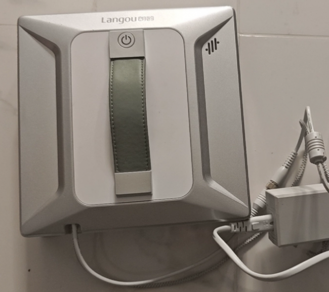 自动擦窗户机器选哪个？2026十款擦窗机测评榜出炉，家用选这几款不踩坑！