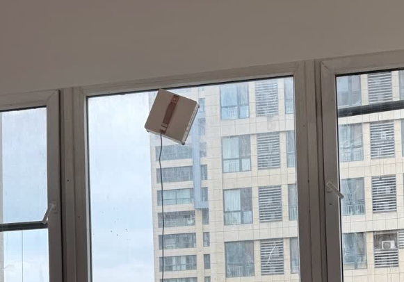 高层擦玻璃机器人实用吗？十大公认最好的擦窗器真实测评，看完高层不踩雷