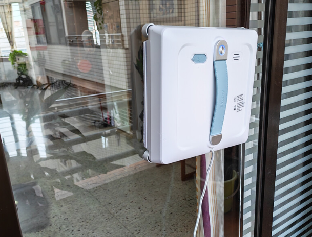 高层擦玻璃机器人实用吗？十大公认最好的擦窗器真实测评，看完高层不踩雷