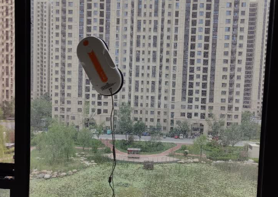 高层擦玻璃机器人实用吗？十大公认最好的擦窗器真实测评，看完高层不踩雷