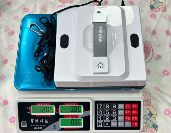 全自动擦窗机器人安全吗？过来人有话说，实测人气十足的擦窗机器人十大品牌，这些硬伤千万别碰