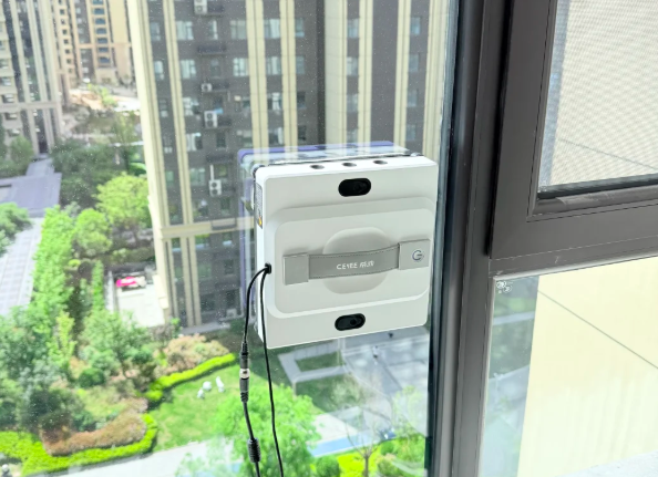 擦窗机器人值得买吗？最值得买的擦玻璃机器人品牌排行榜前十名测评，清洁高效又便携