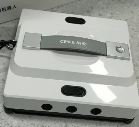 自动擦窗机器人哪款最好用？2026十款市场爆款擦窗机器人推荐，帮你精准选对款！