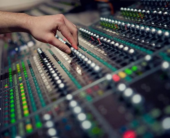 一拖二领夹麦克风怎么选？2026领夹麦克风十大排名实测口碑推荐