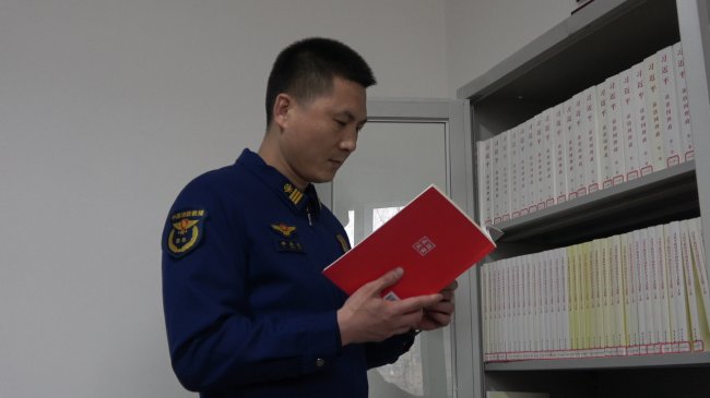 砺胆铸魂 听“好样子”讲战斗故事