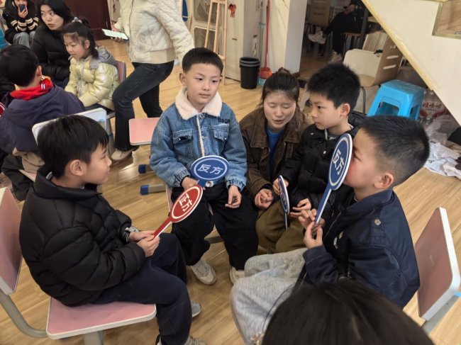 校园“零容忍”·我们共守护——跳蹬河社区举办未成年人法治辩论赛