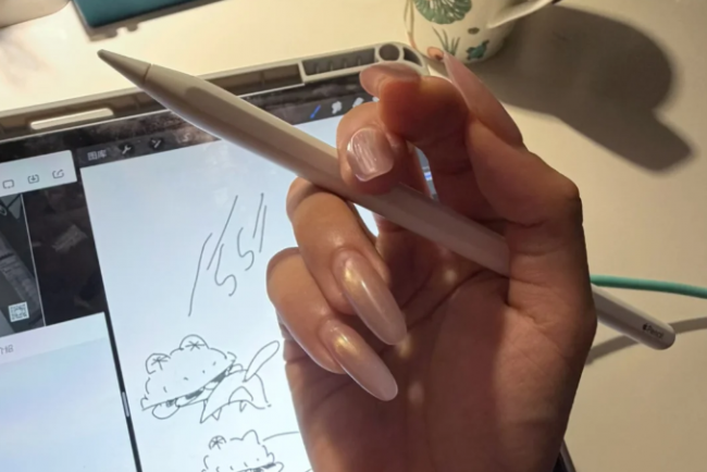 电容笔好用还是触控笔好用？实测分析选择哪款iPad手写笔品牌才不踩雷！
