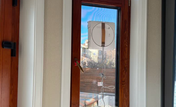 擦窗机器人值得买吗？2026年度擦玻璃机器人品牌排行榜前十名测评，轻松搞定外窗死角