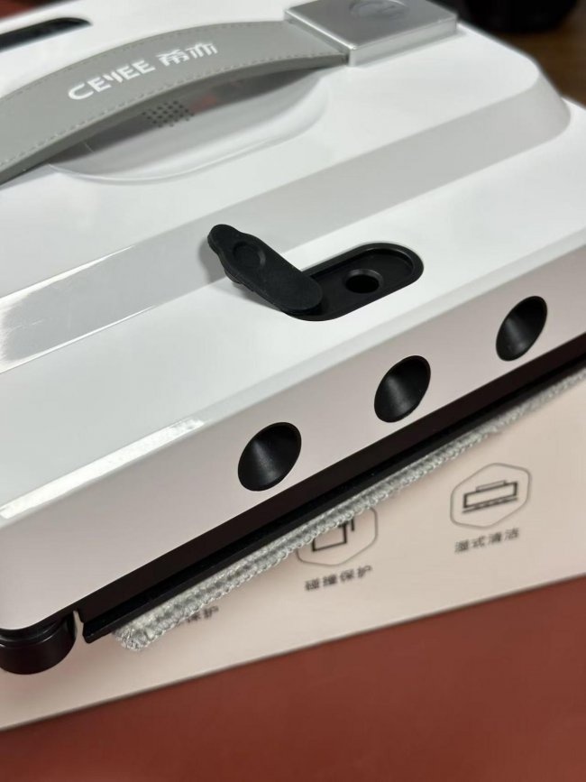 擦窗户玻璃用什么擦最干净？让玻璃焕然一新的擦窗机器人十大品牌实测，清洁不用愁