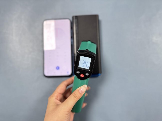 华为充电宝怎么样？西圣、安克、华为充电宝测评一较高低，谁更值得入手？